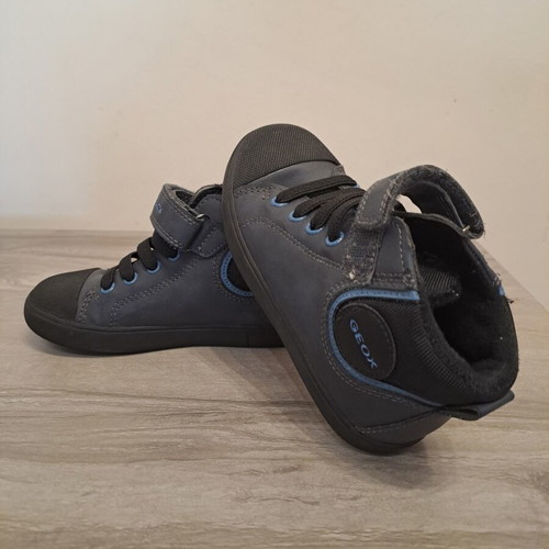 Geox boys' boots size 26 like new, black and blue