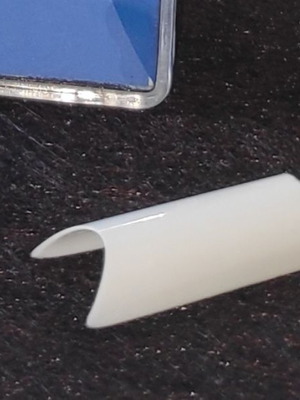 Case with 600 Nail Tips -EXTREME FRENCH- white new