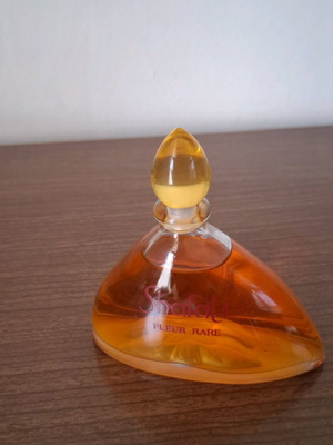 Yves Rocher Shafali Fleur Rare Eau De Perfume 1.7 fl oz like new, vintage