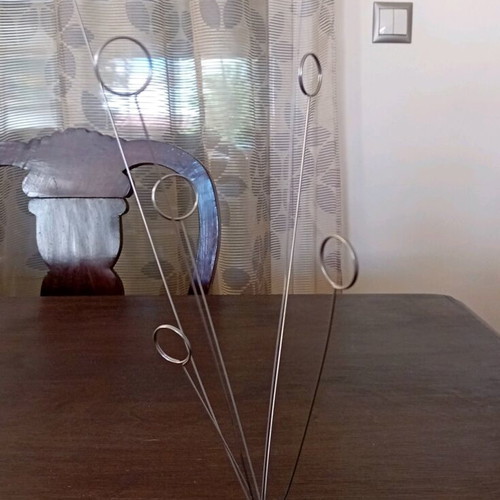 Unique photo base like new with six springs of different heights
