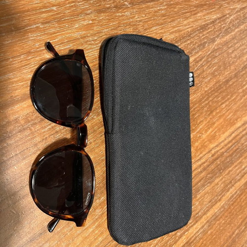 Komono Liam Sunglasses like new, tortoise shell, classic round