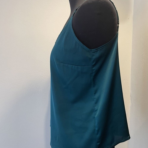 Mind Matter top size L like new, green with subtle shine
