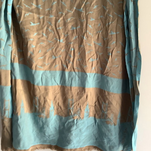 Satin scarf like new, blue and brown, with two wearing styles