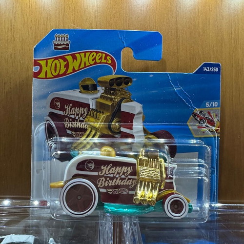 Hotwheels Treasure Hunt Birthday Burner new, sealed