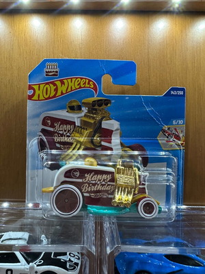 Hotwheels Treasure Hunt Birthday Burner new, sealed