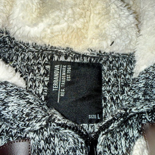 Terranova Montgomery knit cardigan jacket size L like new