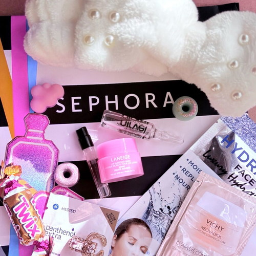 Beauty and relaxation set with Laneige Lip Sleeping Mask and gifts