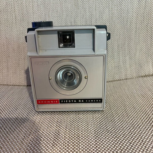 Kodak Brownie Fiesta R4 camera vintage used, collectible