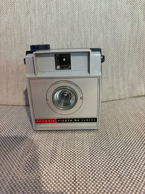Kodak Brownie Fiesta R4 camera vintage used, collectible
