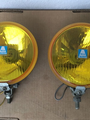 Hella 150 fog light set used, yellow halogen HR