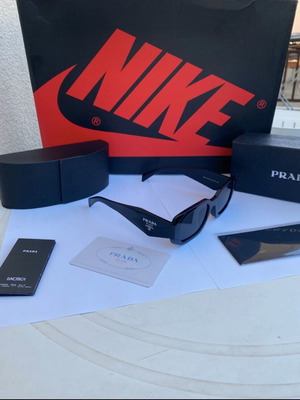 Prada sunglasses brand new, black