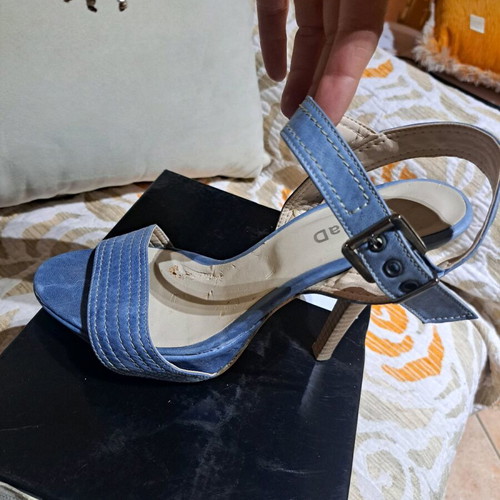 Sandals like new with wide strap and 12 cm heel, size 39, blue