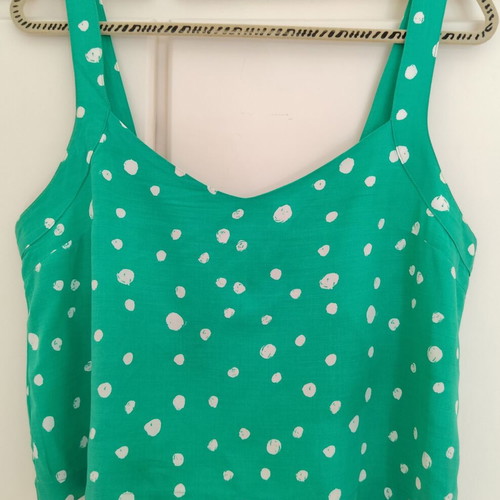 Grace & Mila green polka dot crop top large like new