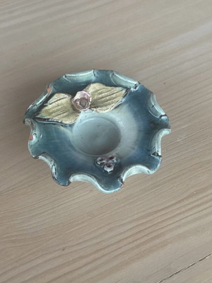 Majolica type pottery dish ashtray handmade used