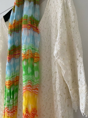 White lace dress M&G like new, Made in Italy with scarf