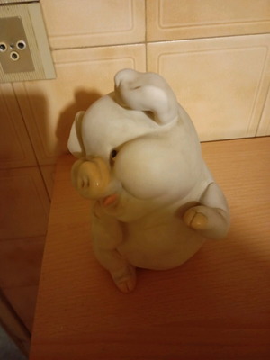 Decorative piggy bank