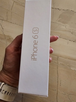 iPhone 6s box like new, only box