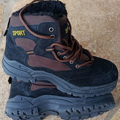 Men's hiking boots size 42 new, black and brown