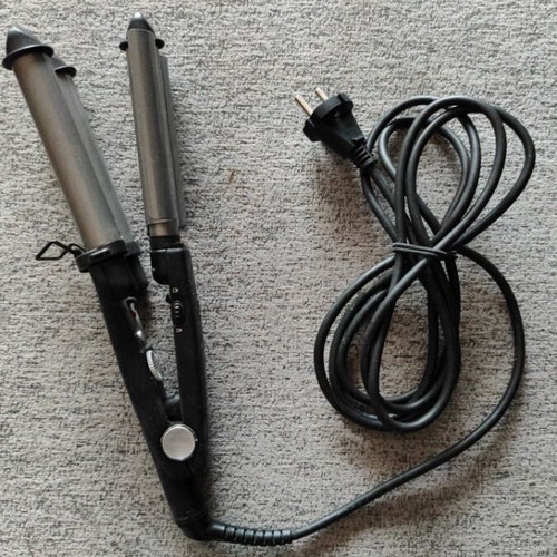 Babyliss Pro Titanium Tourmaline Curling Iron for Wavy Hair like new