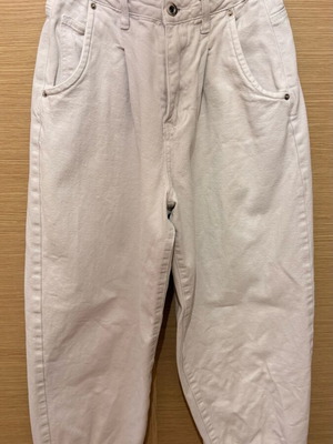 White balloon fit jeans MYS like new, size XS