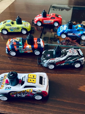 Toy cars used, pack of 6, assorted