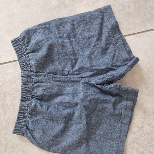 Short pants like new, 1 year old