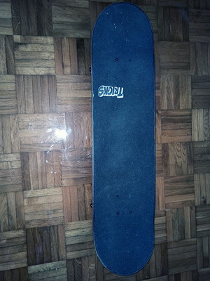 Tricks skateboard like new