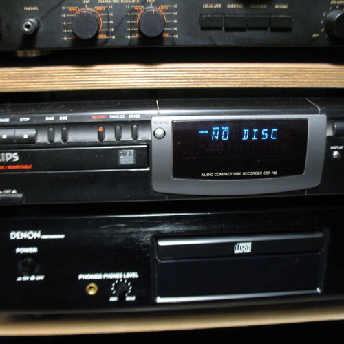 Philips CDR760 CD player recorder like new with remote