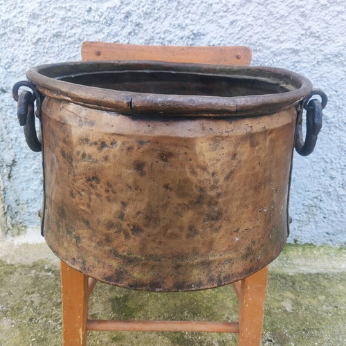 Copper antique forged cauldron like new