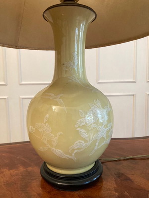 Table porcelain lamp used with base