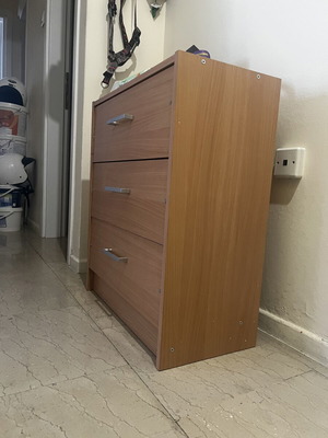 Συρταριέρα μεταχειρισμένη, διαστάσεις 60 x 70 x 30 εκ.