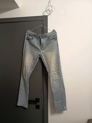 Дънкови мъжки панталони Pull & Bear като нови, размер M, сини