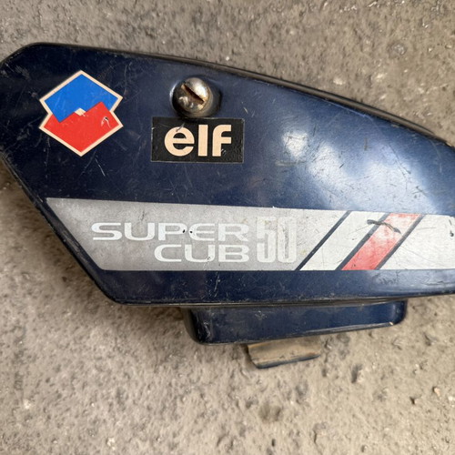 Honda Super Cub right battery plastic cover used