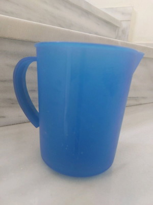 Plastic measuring cup Knorr new
