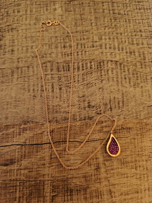 Necklace pendant new, red and gold