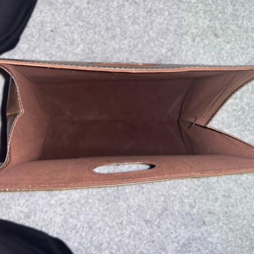 EveryDay brown shoulder bag unused in excellent condition