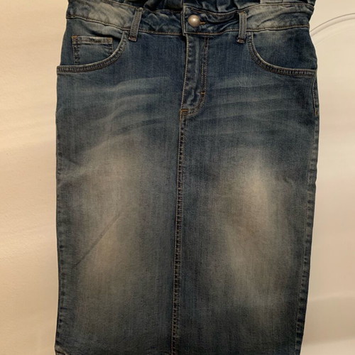Midi denim skirt new, elastic, blue, size L