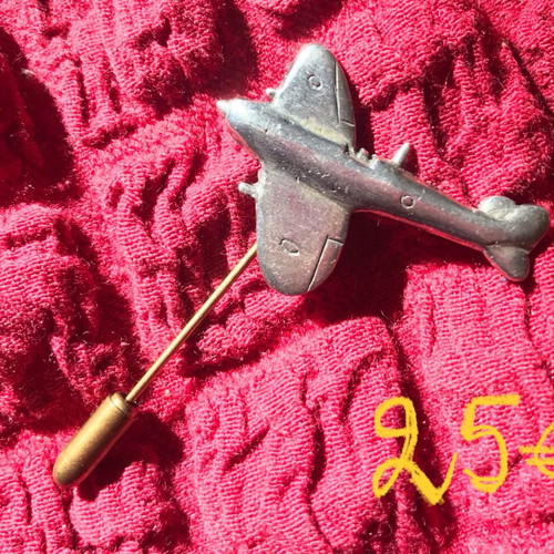 Vintage Spitfire RAF pin like new, World War II