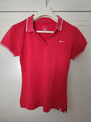 Nike γυναικείο polo t-shirt Dri-Fit μεταχειρισμένο, μέγεθος S, ροζ