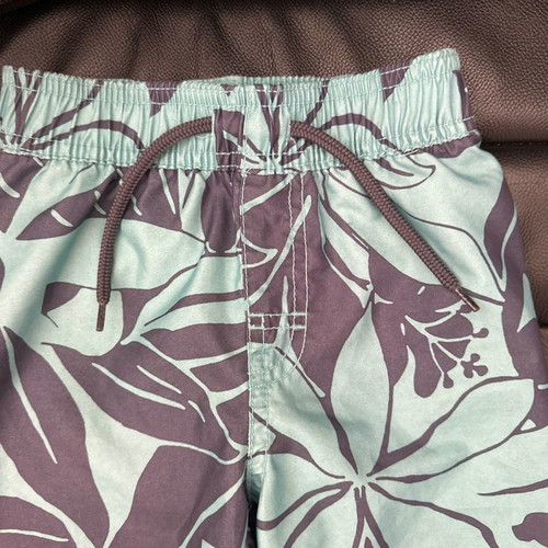 Old Navy swimwear 2 years old like new