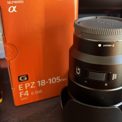 Sony E Mount 18-105 F4 Lens like new
