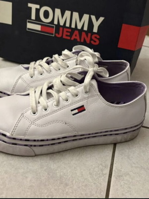 Tommy Jeans sneakers like new, size 38, white