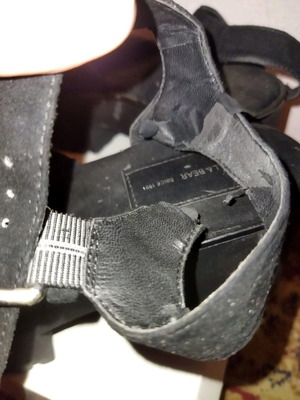 Pull & Bear platform shoes used, size 41, black with strap defect