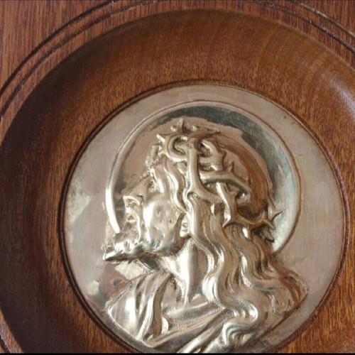 Solid Bronze Jesus Sculpture 25x25 cm used
