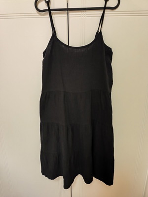 Black mini dress size Medium like new, 100% cotton