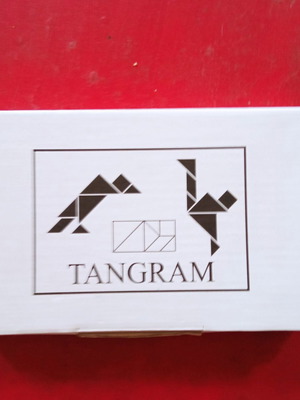 Tangram puzzle small with 9 pieces for 3+ years like new