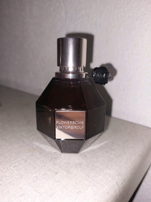 Flowerbomb Extreme Eau de Parfum 50 ml like new, discontinued