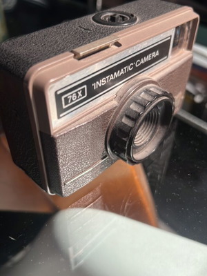 Kodak Instamatic 76x camera used, film 126, Kodar lens, 1979