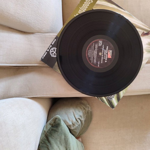 Pragha Khan Spoonful of Miracle EP like new, pop