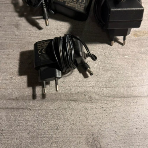 Tech Cable and Accessory Bundle used with Apple adapters and chargers